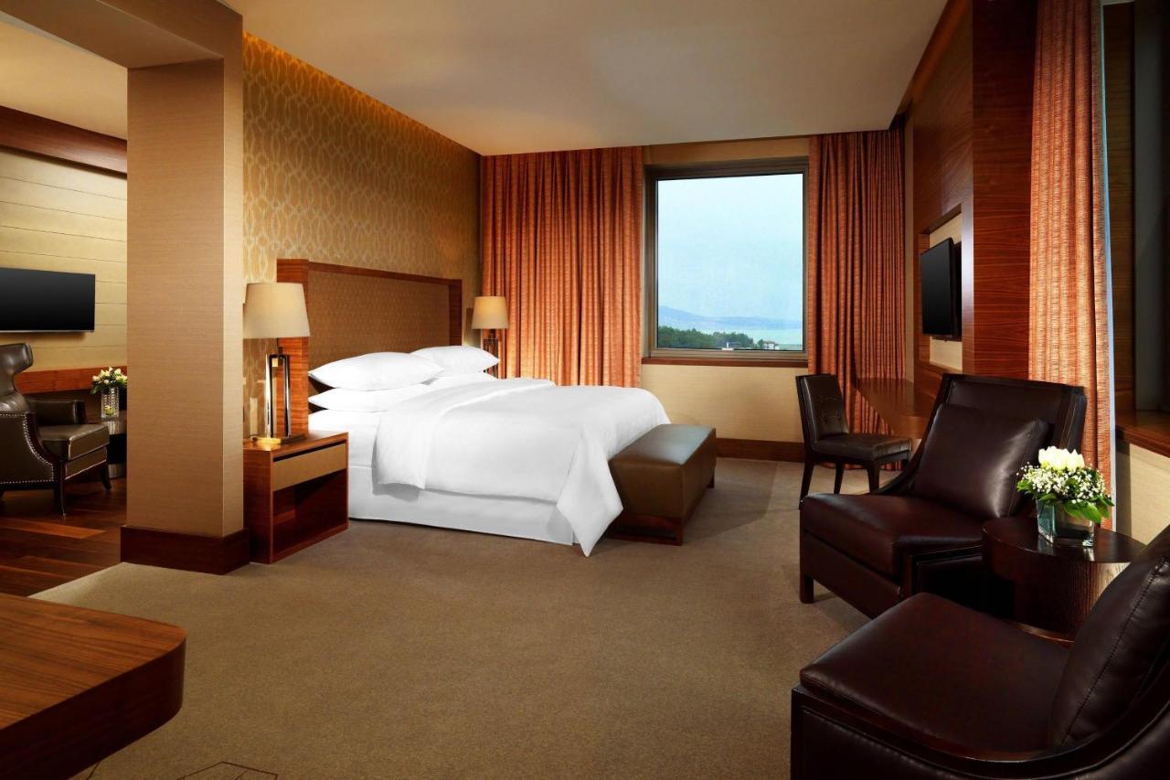 Sheraton Grand Samsun Hotel מראה חיצוני תמונה